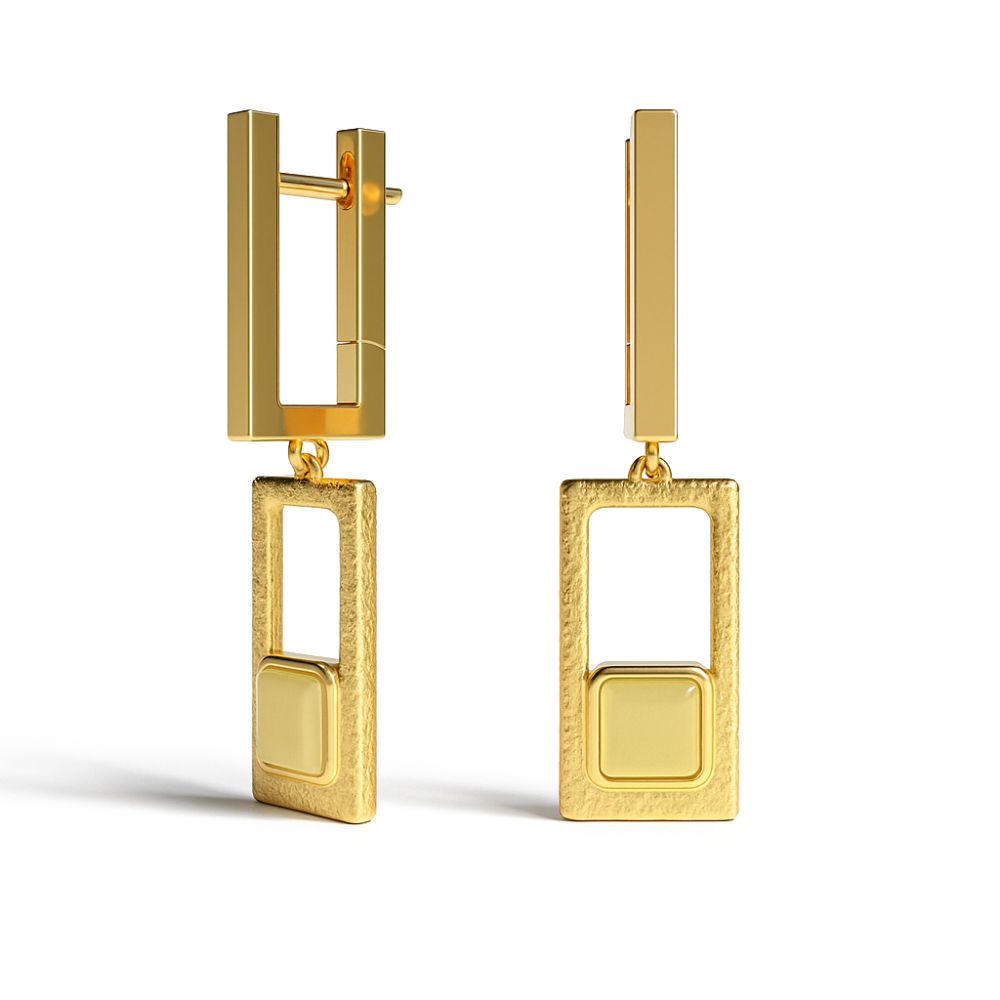 Серьги на английском замке из серебра с позолотой и молочным янтарем