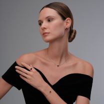 Кольцо из серебра с гранатом в форме сердца