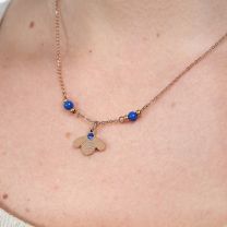 Колье с кулоном Пчела