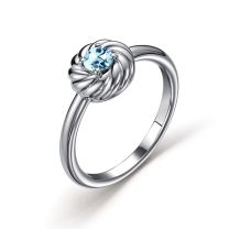 Кольцо из серебра с топазом Sky Blue