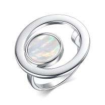 Кольцо из серебра с белым перламутром
