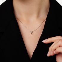 Колье из серебра с фианитами "Буква R"