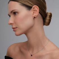 Серьги из серебра с гранатом
