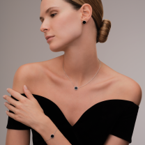 Колье из серебра с черным ониксом