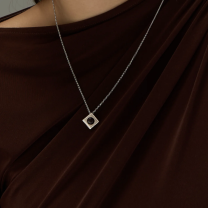 Колье из серебра с янтарем