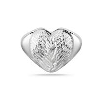 Кольцо из серебра сердце крылья