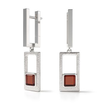 Серьги на английском замке из серебра с янтарем