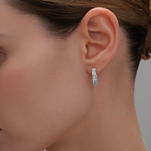 Серьги из серебра с фианитом Spark Line
