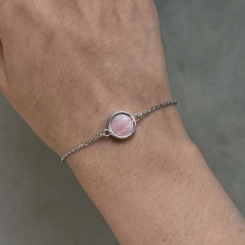Браслет из серебра диск со вставкой розовый перламутр