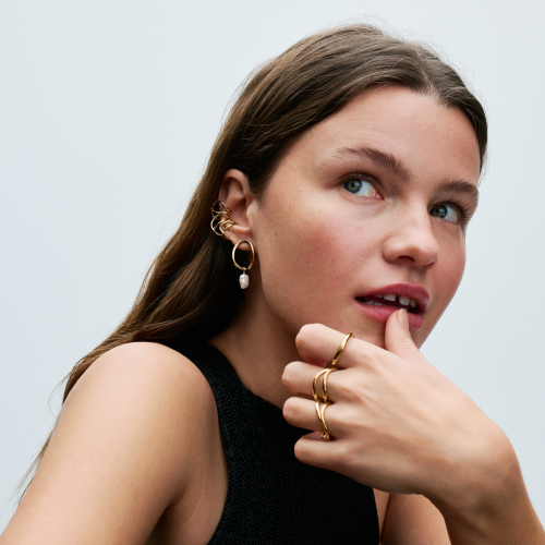 Серьги в форме петли с барочным жемчугом