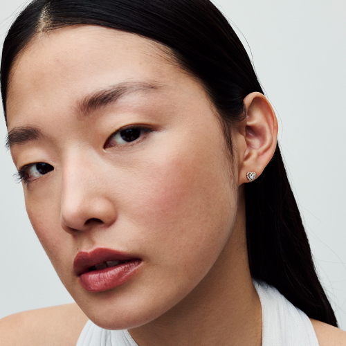 Серьги-гвоздики «Сверкающие сердца» с позолотой